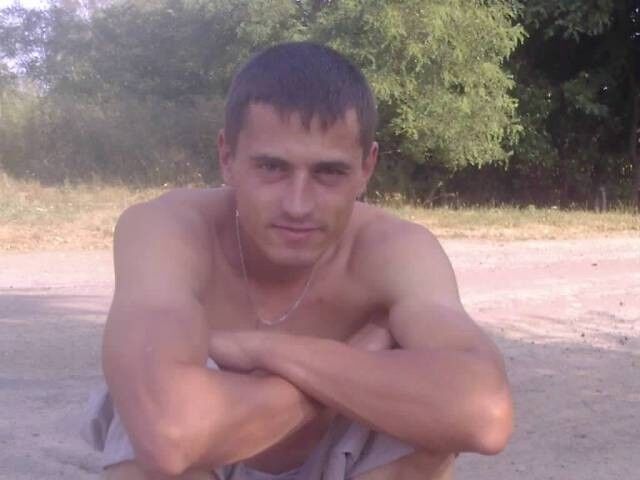  ,   SERGEI, 44 ,  