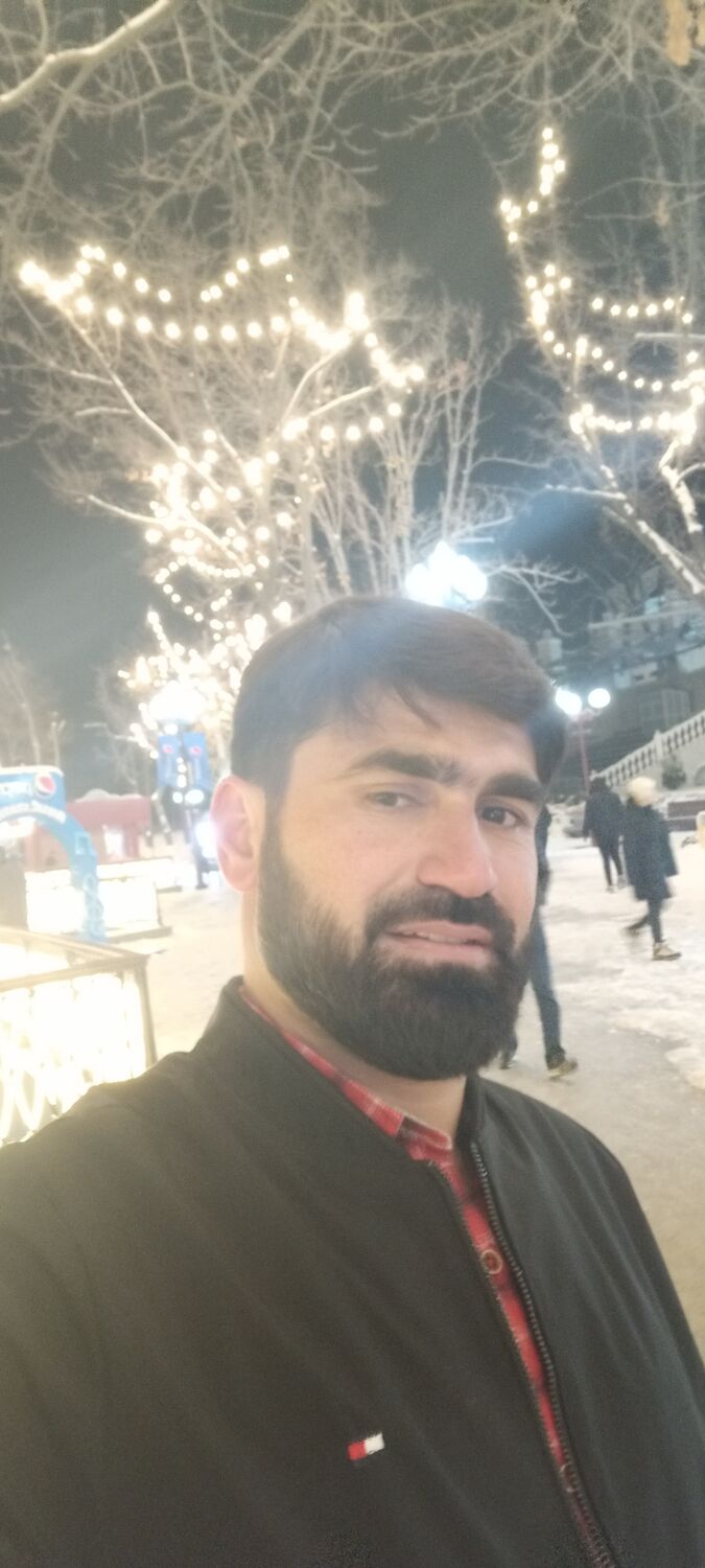  ,   Ibrar, 33 ,   ,   