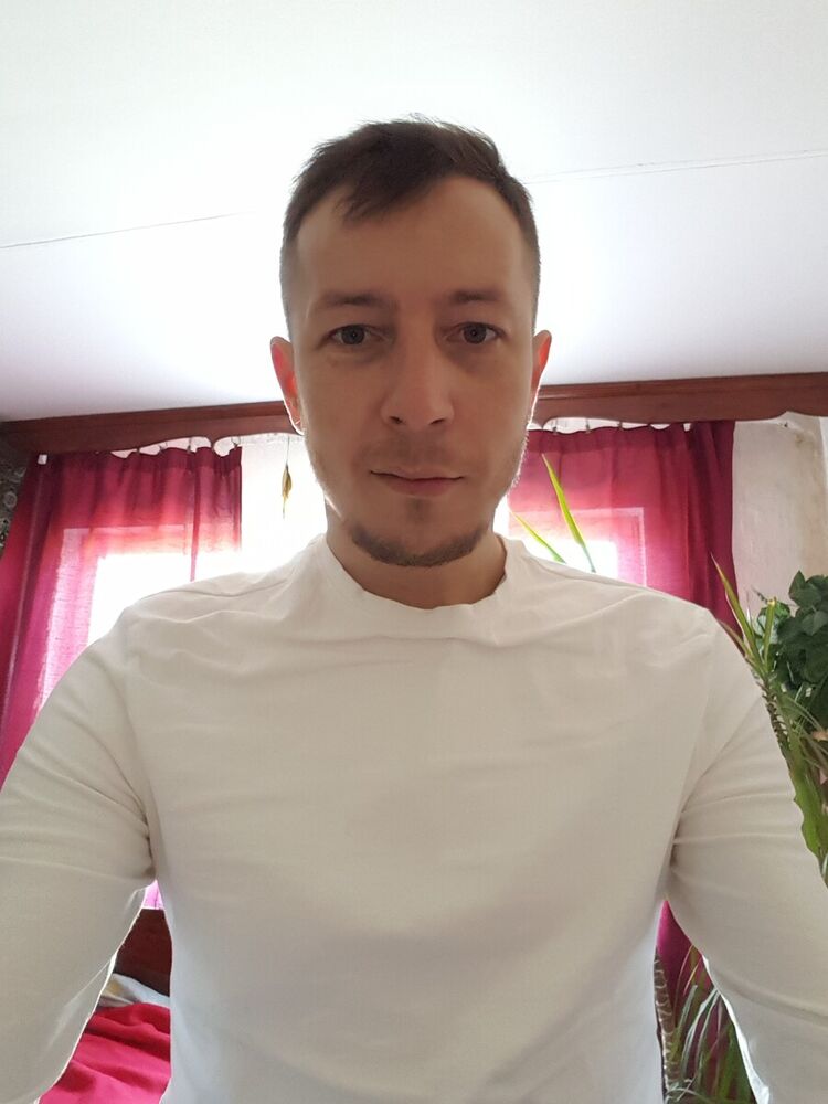  ,   Edgars, 37 ,   ,   , c 