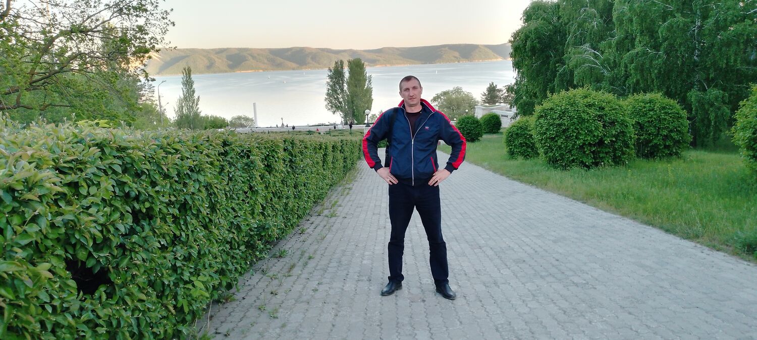  43872664  Nikolay, 40 ,    