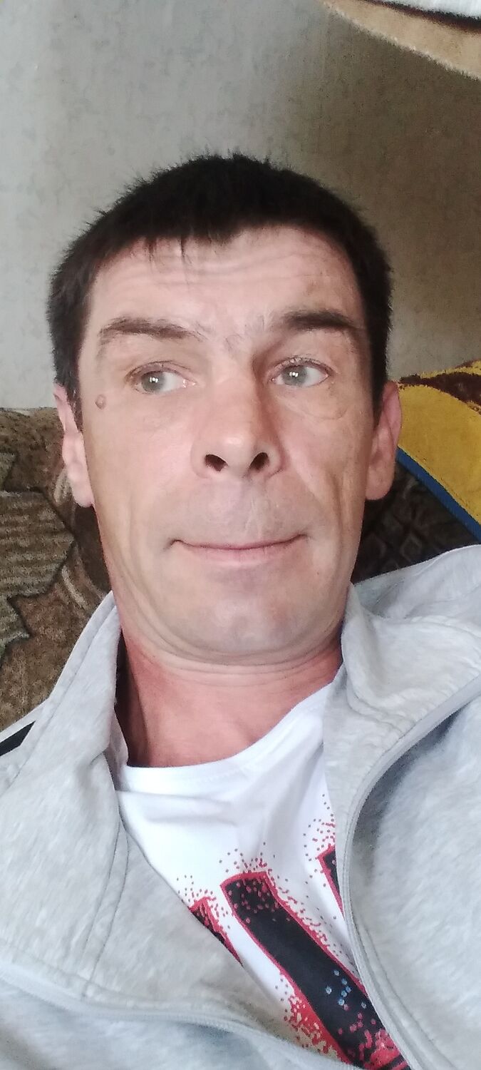  35729204  Vadim, 47 ,    