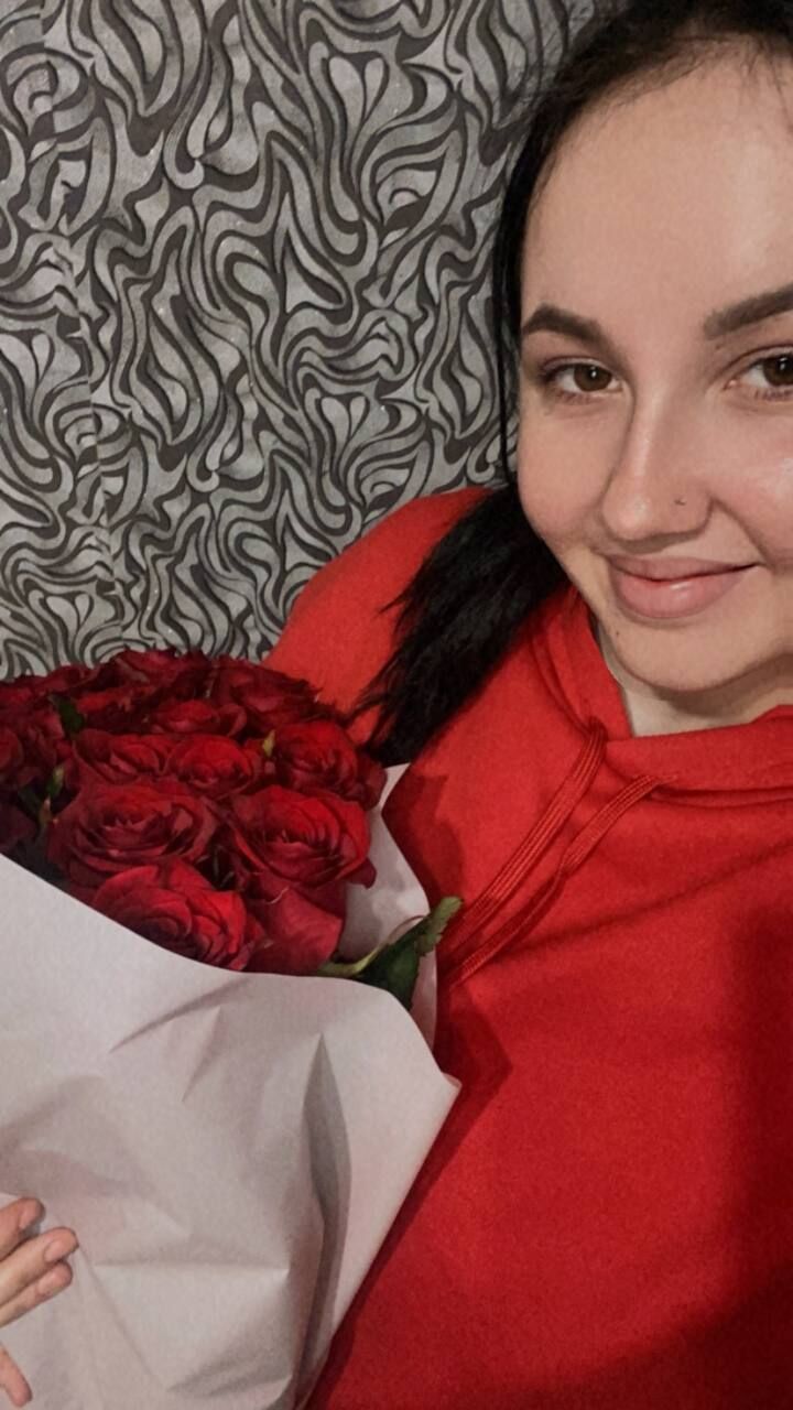  51968884  Ekaterina, 25 ,    