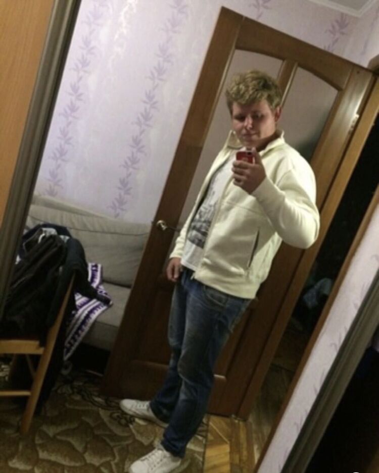 31947794  , 26 ,    