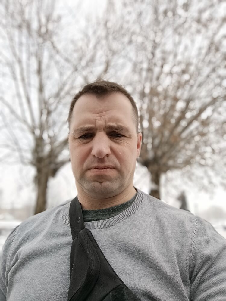  ,   Dima, 44 ,   ,   , c , 