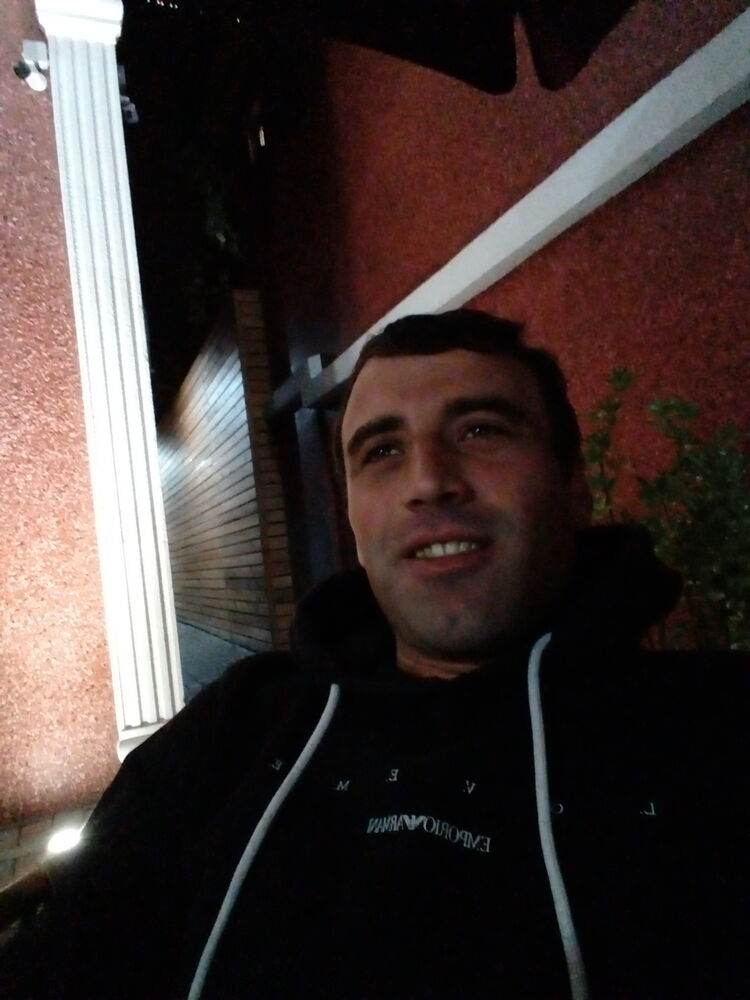  ,   Koba, 32 ,   ,   