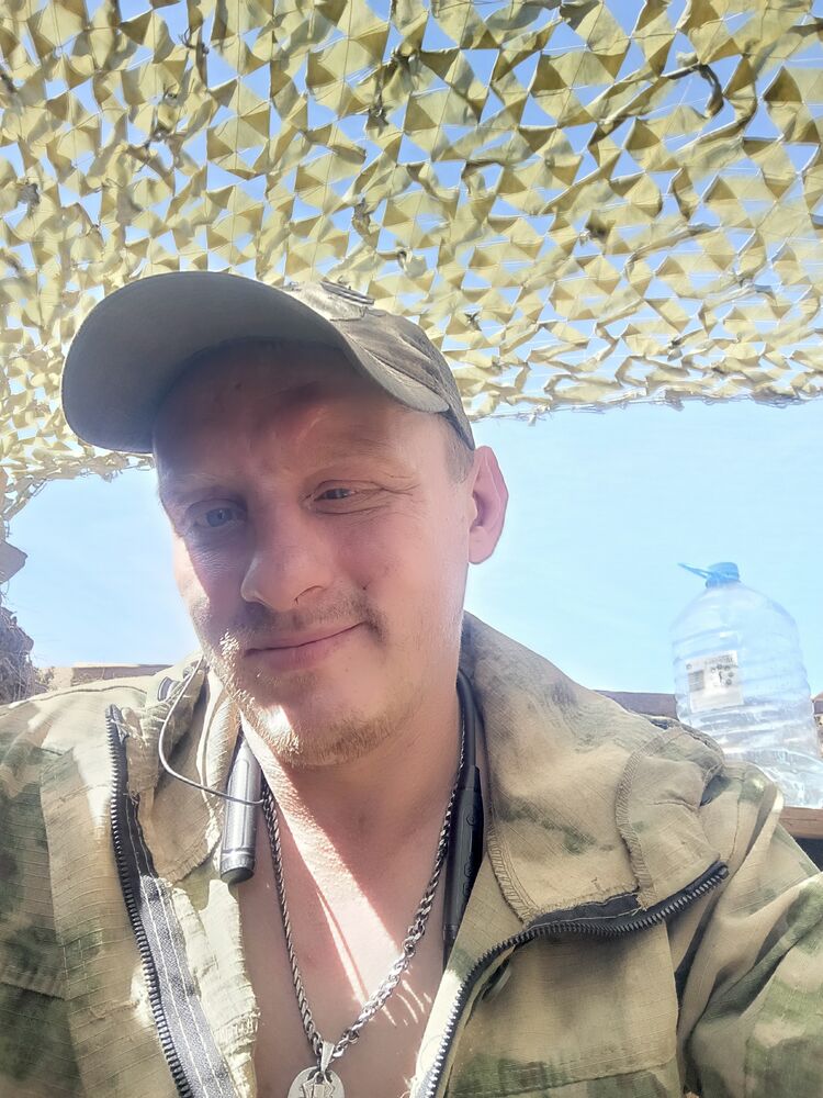  ,   Denis, 34 ,   ,   , c 