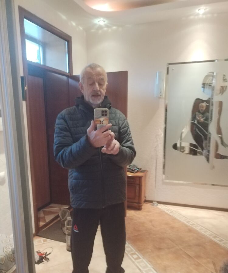  51106824  , 64 ,    