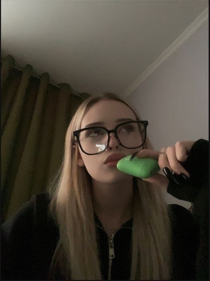  48733254  Di, 20 ,    