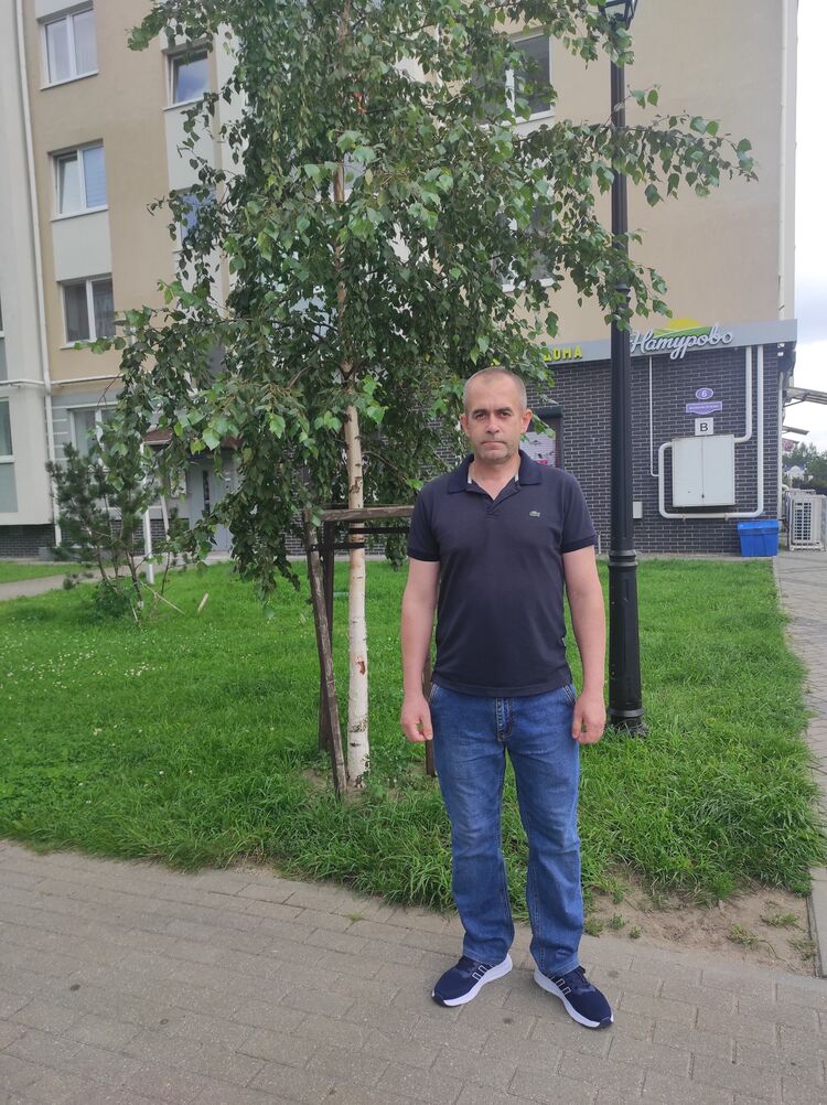  52811594  Dima, 42 ,    