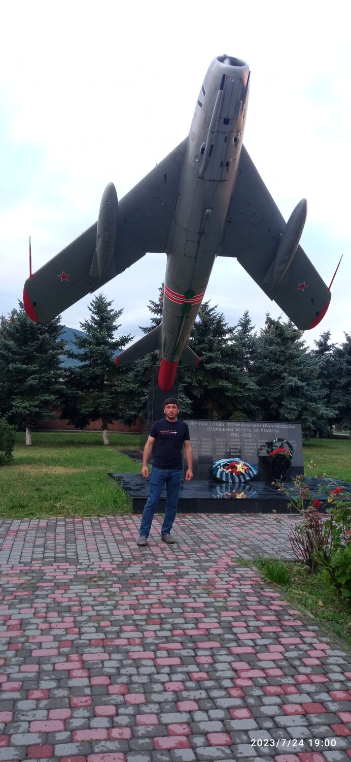  36313444   Elmir, 37 ,     
