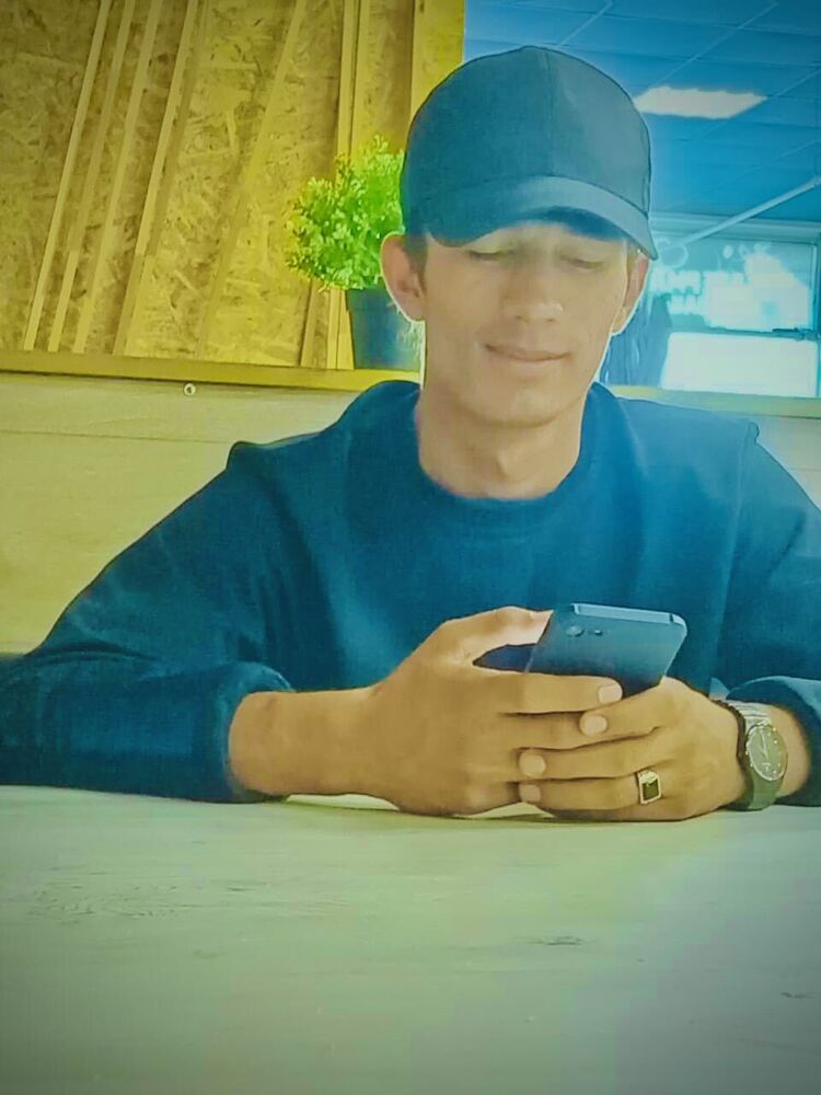  44248354  Hikmatullo, 23 ,    
