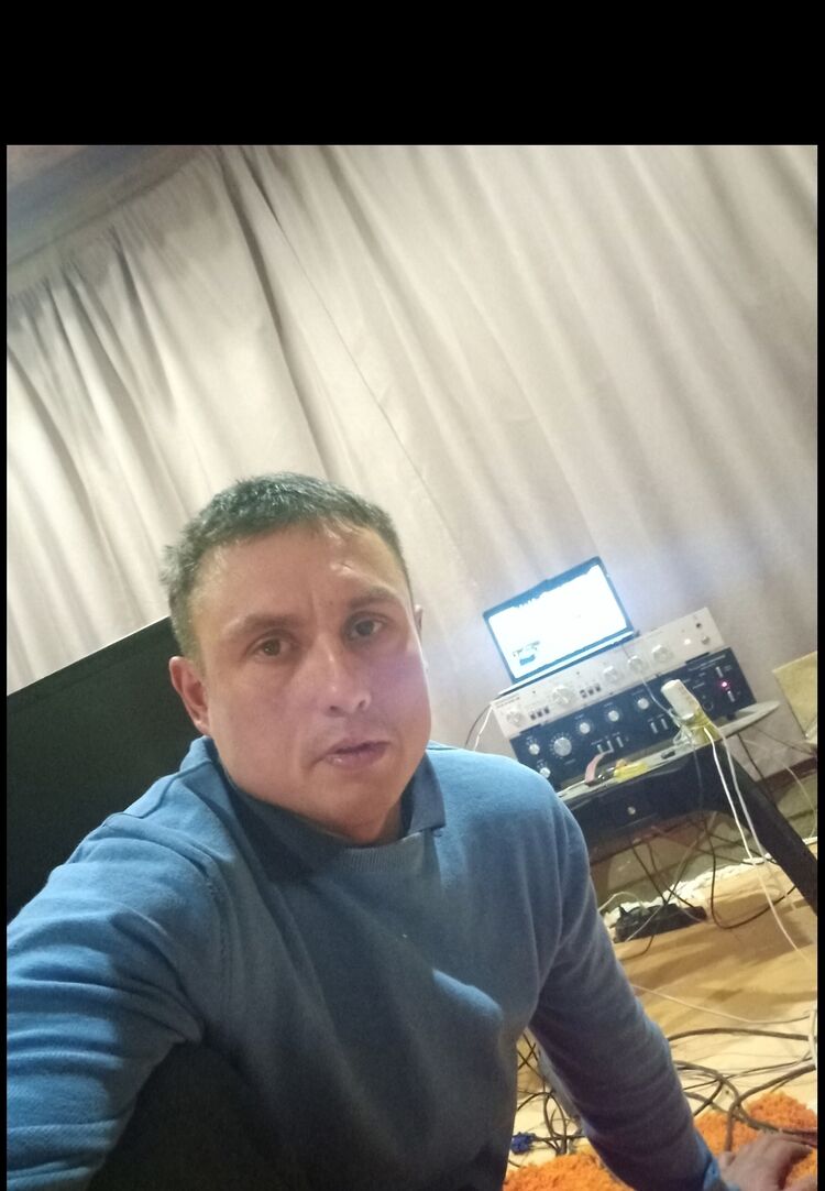  41566784  Kirill, 43 ,    