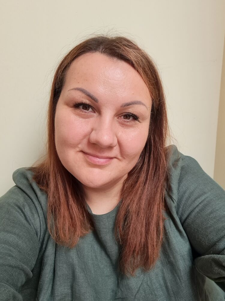  ,   Elena, 39 ,   ,   , c 