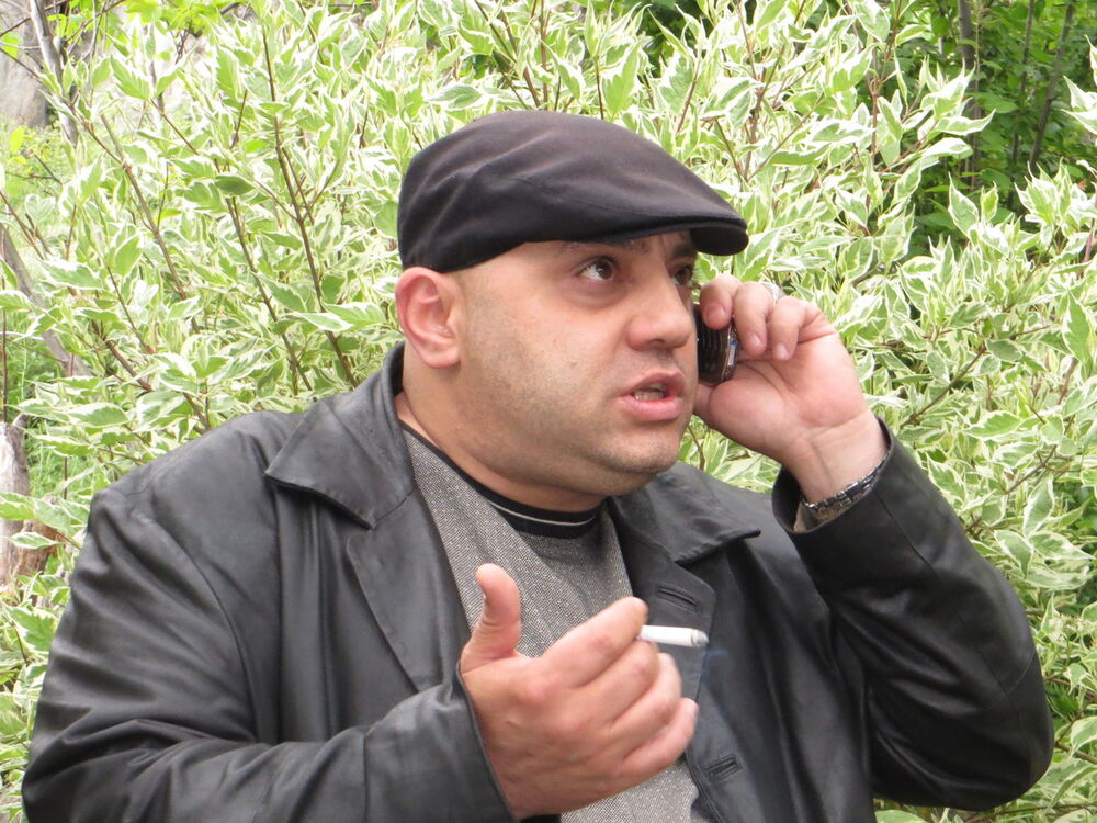  5438084  Suren, 48 ,    