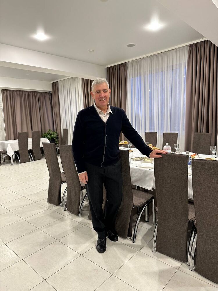  ,   Igor, 59 ,   , c 