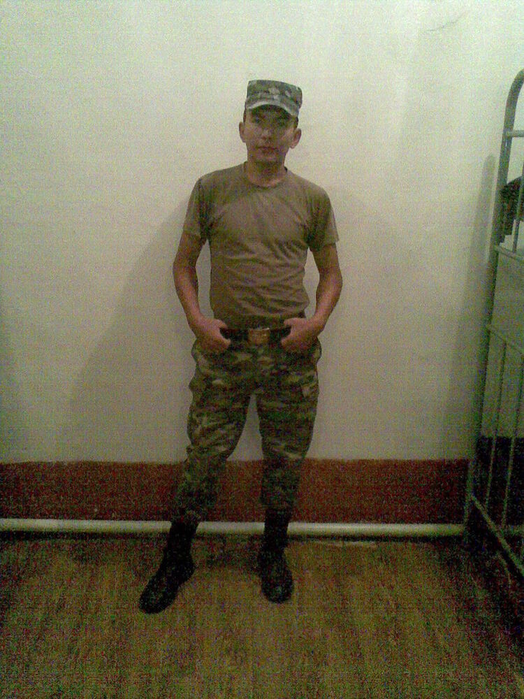  ,   Han, 32 ,  