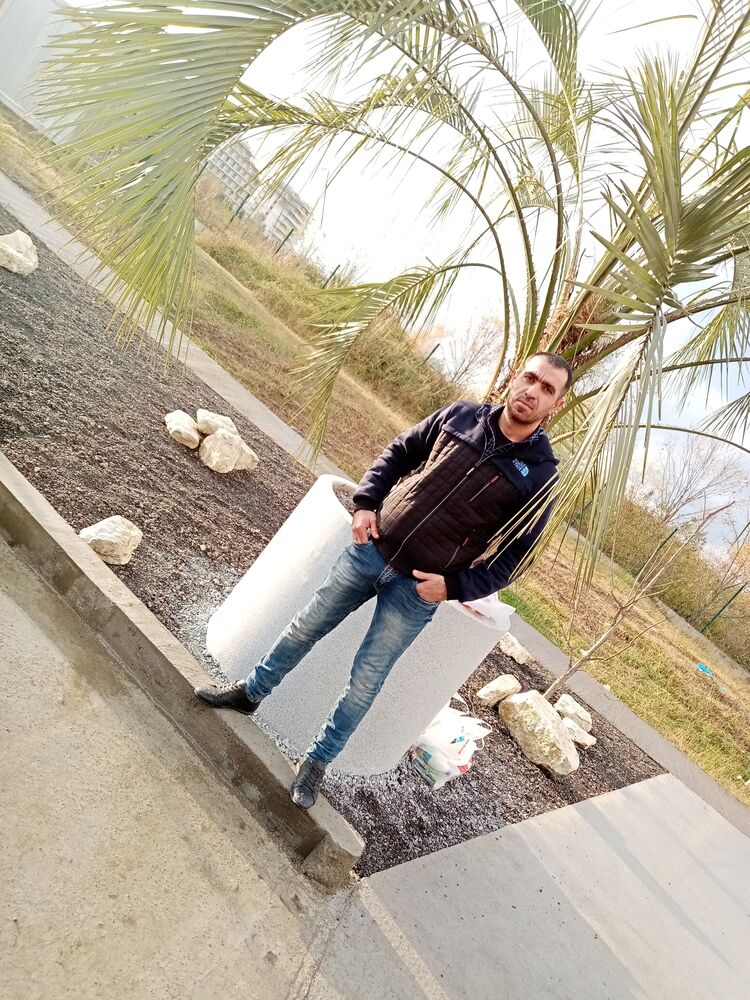  23931184  Maksud, 40 ,    