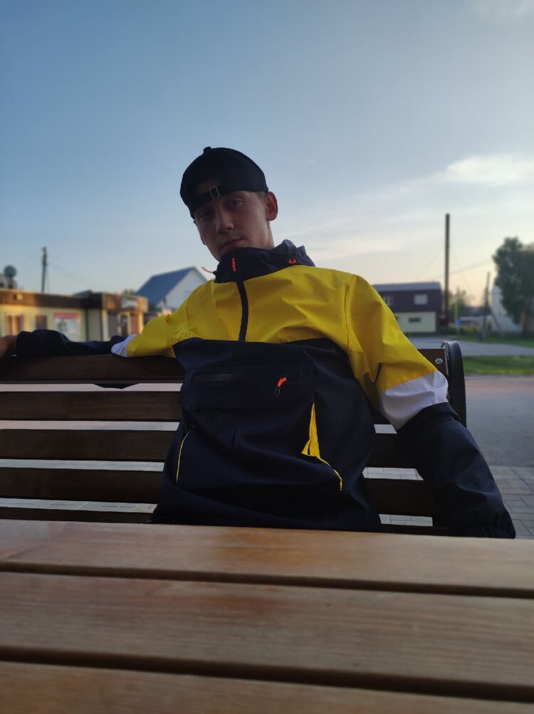  45377024  Nikolay, 23 ,    