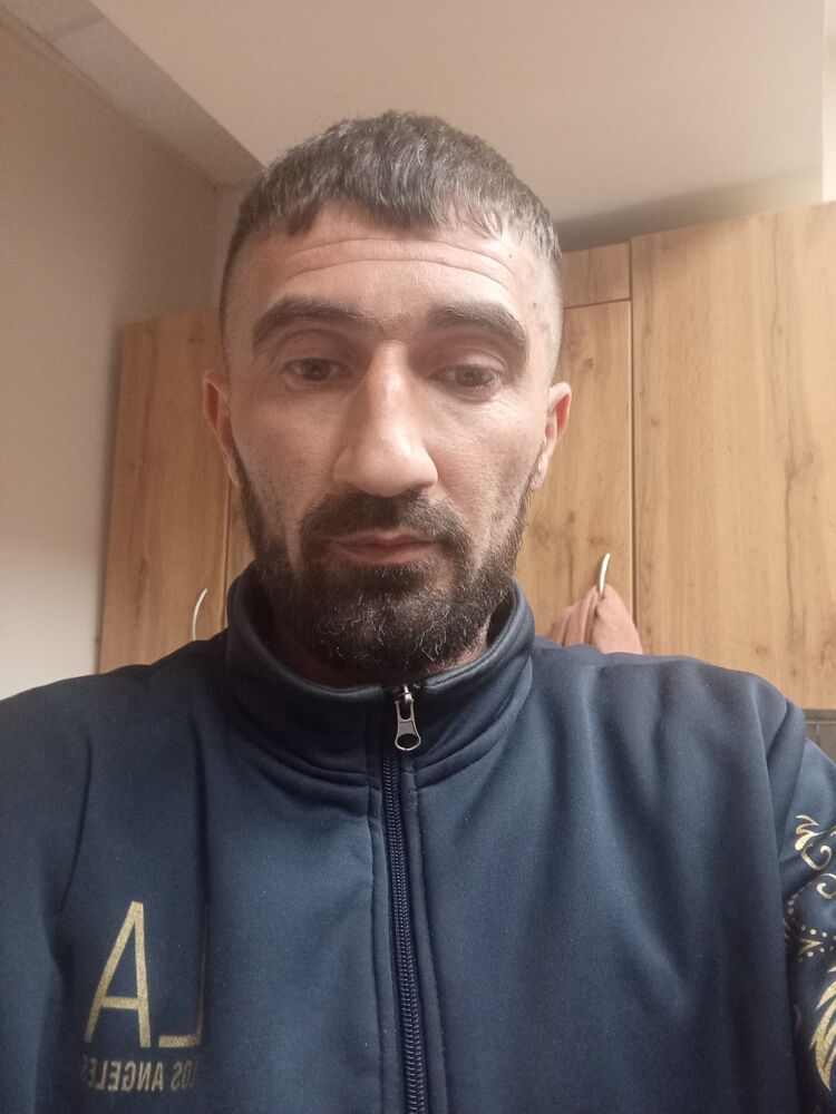  ,   Jon, 38 ,   ,   