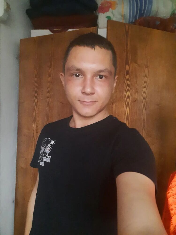  31491584  Ilya, 25 ,    