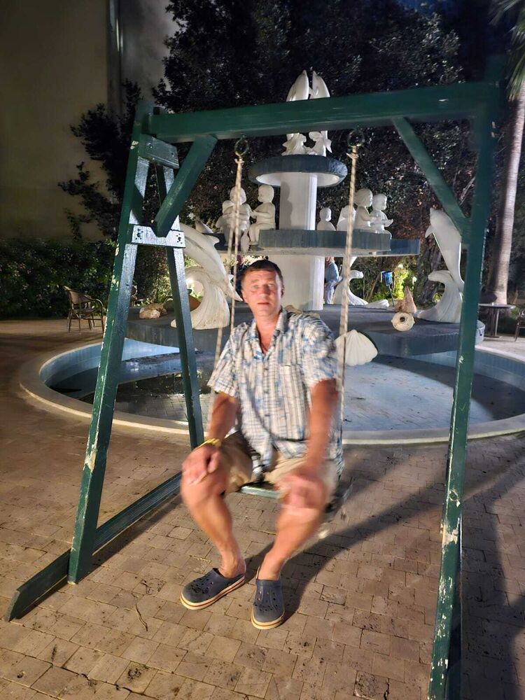  54123584  Oleg, 43 ,    