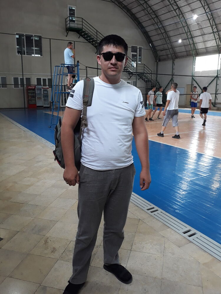  -,   , 32 ,  