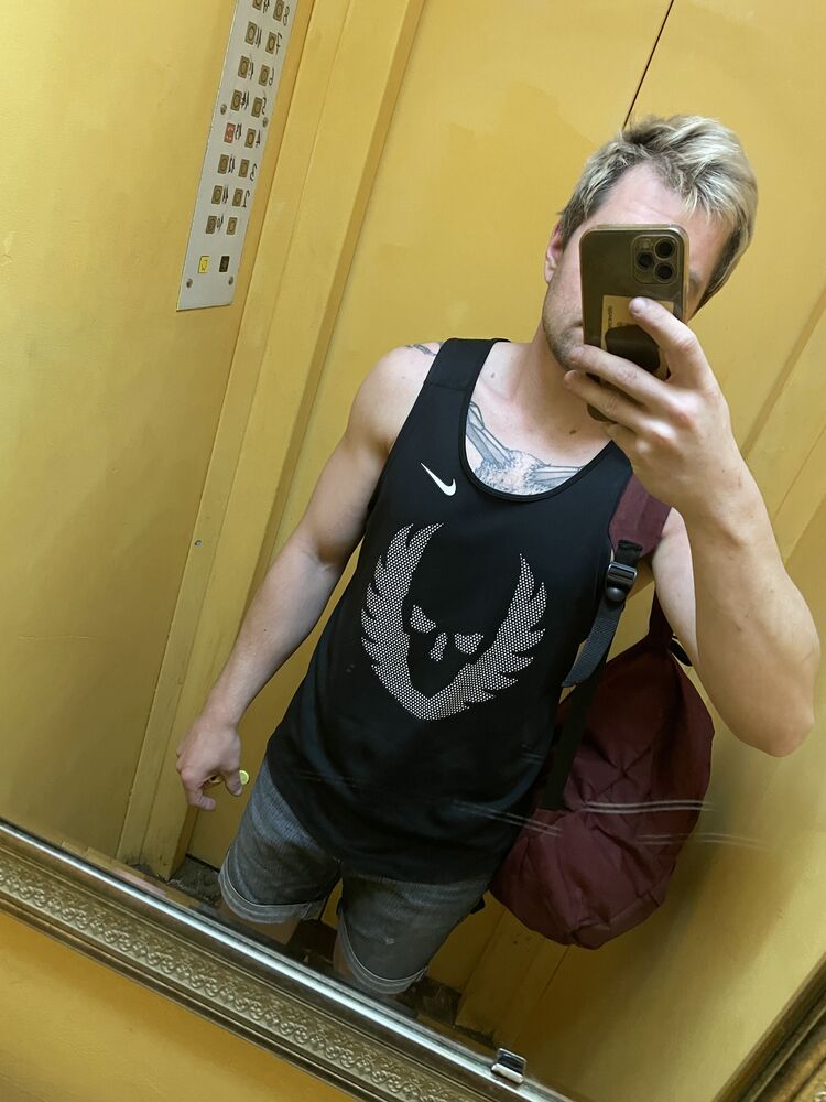  42870584  , 29 ,    