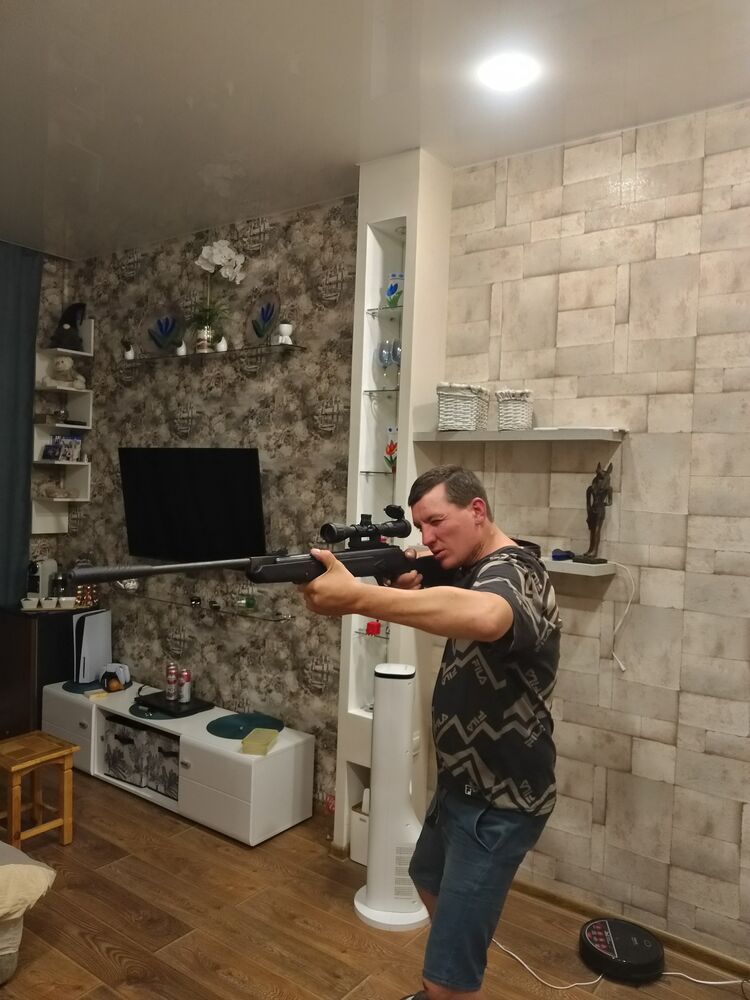  -,   Vladimir, 34 ,   ,   , c , 