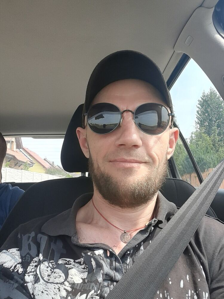  20702794  , 48 ,    