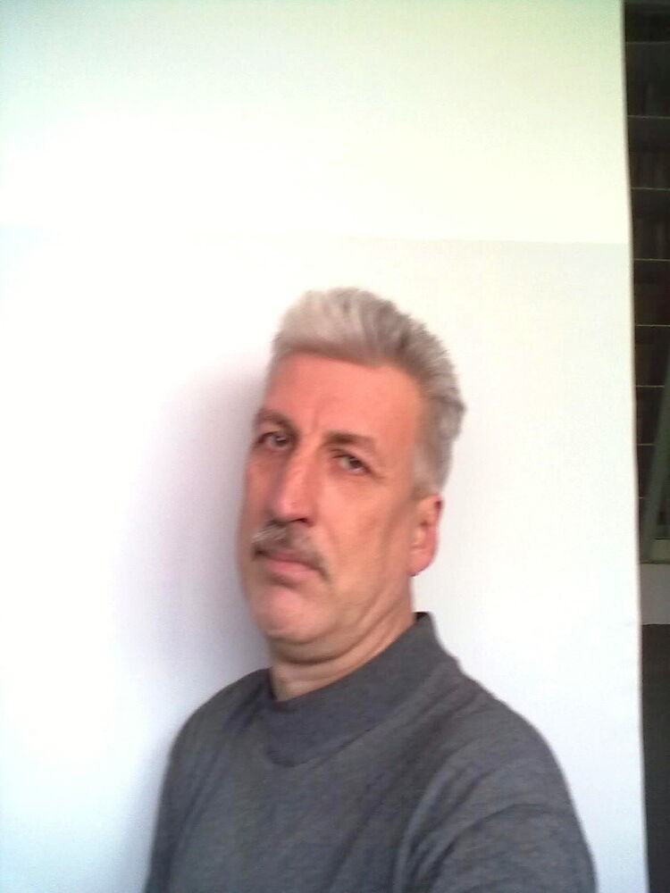  9066484  Alexy, 59 ,    