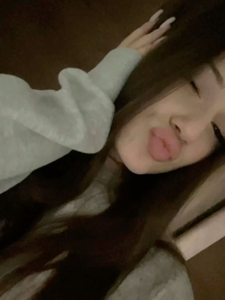  52108774  , 19 ,    