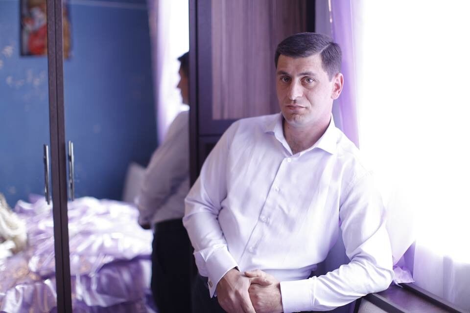  5241744  Grigor, 42 ,    