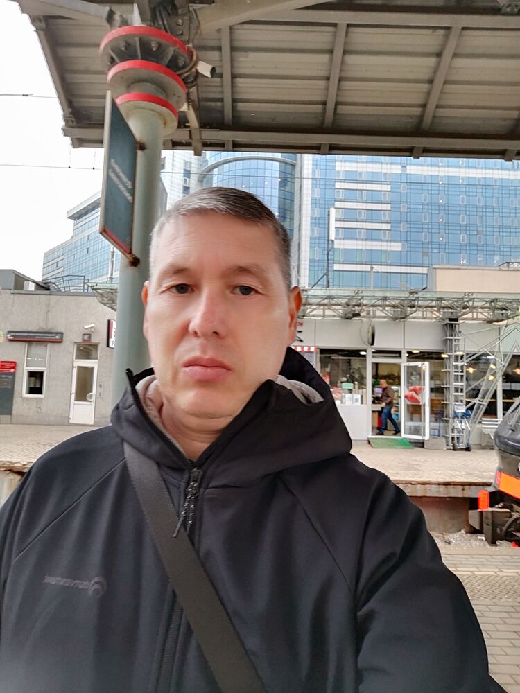  43856144  , 46 ,    