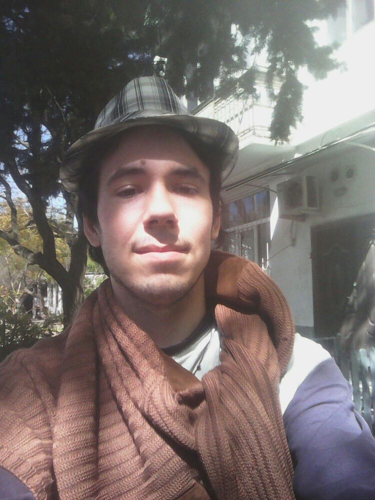  9487254  Kyrstan, 29 ,    