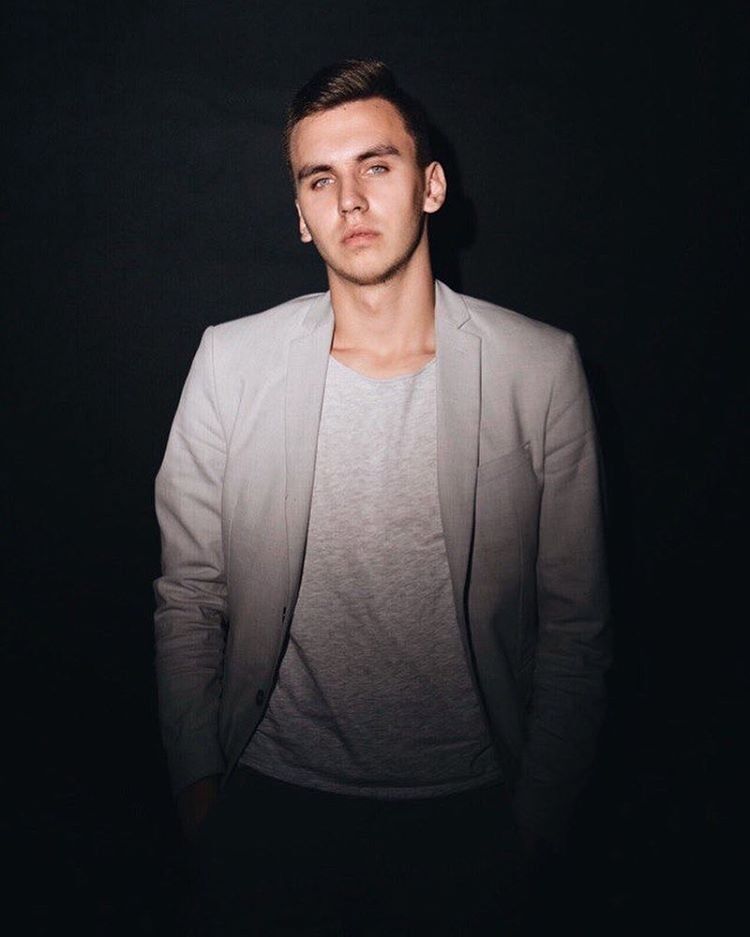 ���� 17648074 ������� �������, 32 ����, ���� ���������� � ������