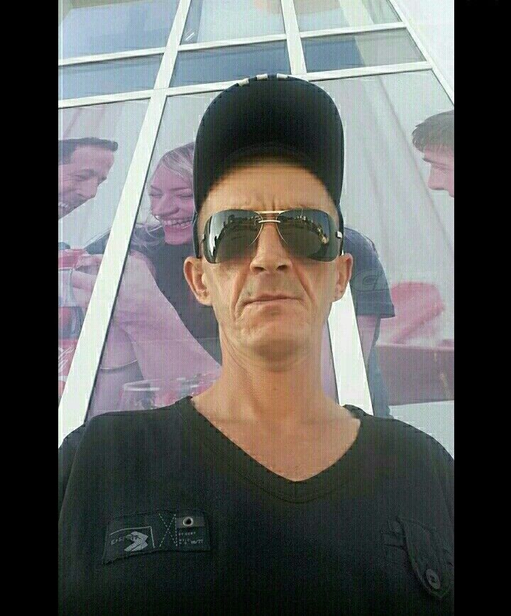  11864254  Oleg, 50 ,    