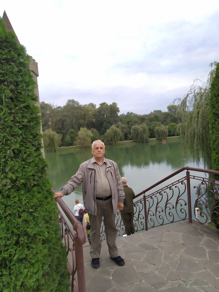  ,   Iwan, 76 ,     , c 