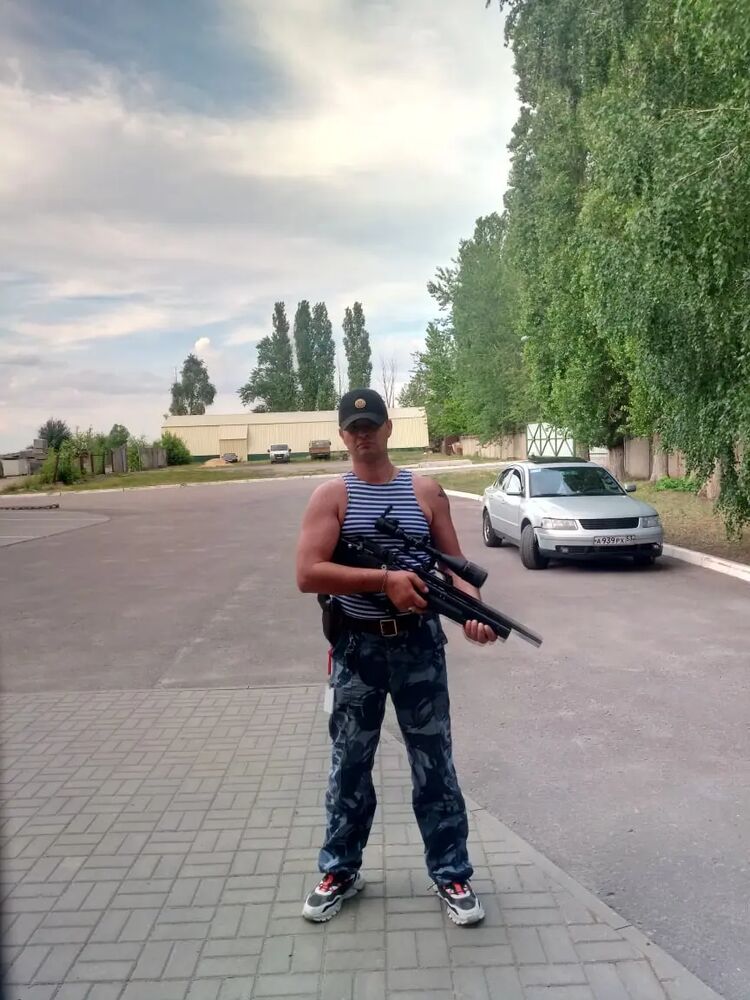  27617684  Sasha, 43 ,    