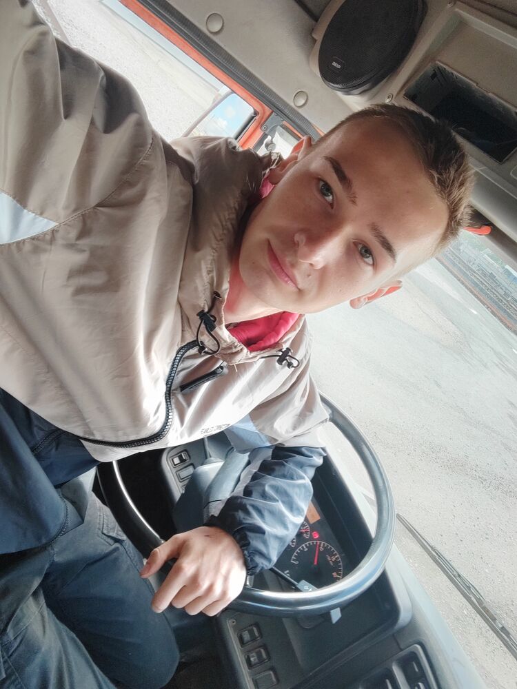  29532684  , 25 ,    