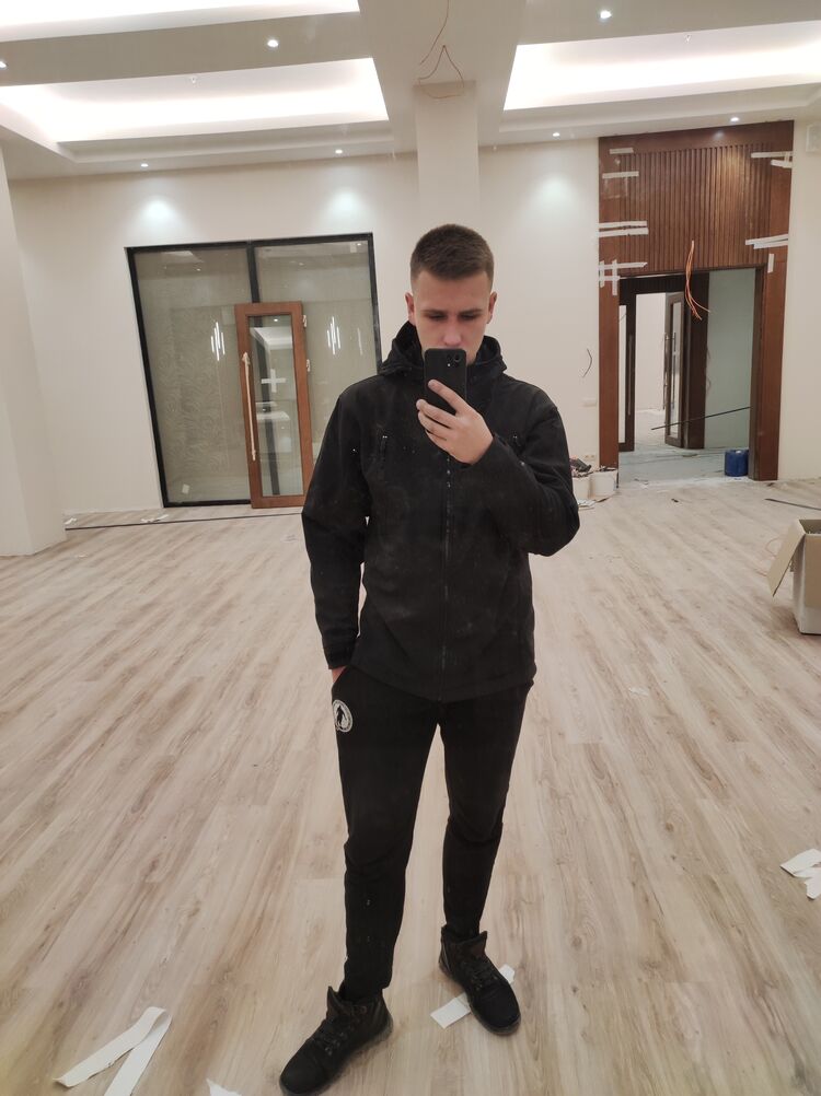  ,   Nikita, 25 ,   ,   