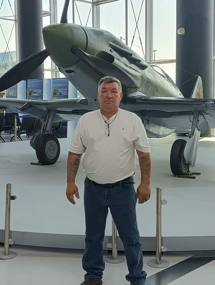  47598364  Dmitry, 52 ,    