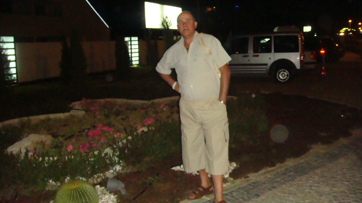  ,   Vlad, 60 ,   ,   , c 