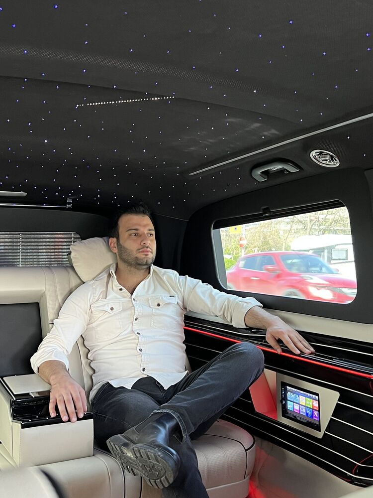  34277894  Hakan, 29 ,    