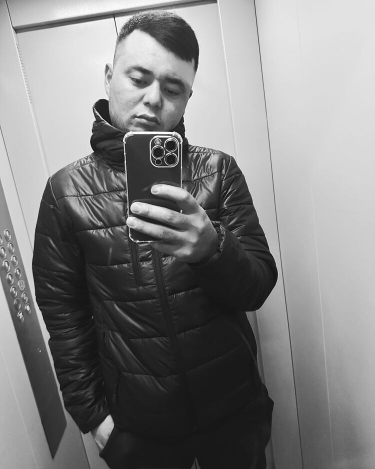  43814094  Janon, 29 ,    