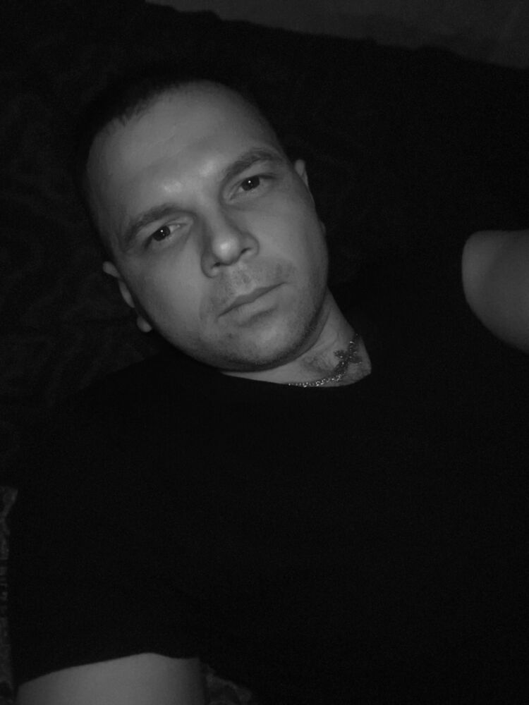  40328454  Andree, 35 ,    