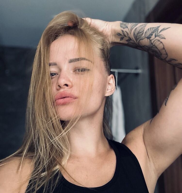  54788214  , 27 ,    -