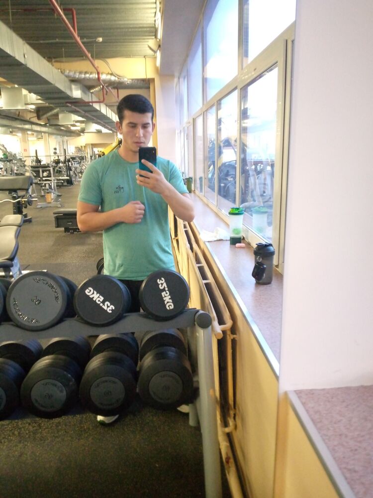  43447564  , 21 ,    -