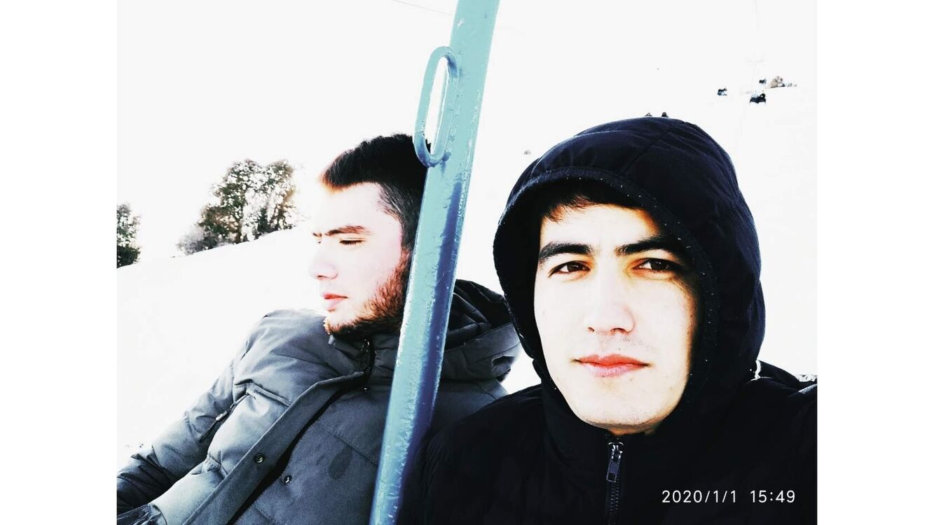  ,   Mario, 32 ,   ,   