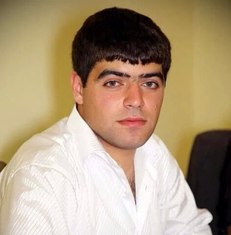  9841054  Armen, 42 ,    