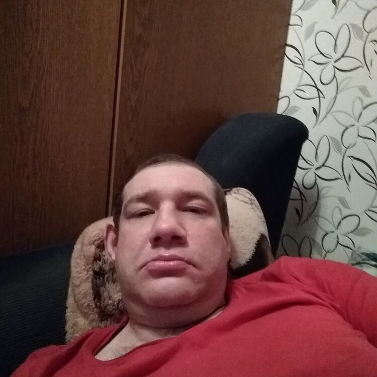  19119234  Andrei, 44 ,    